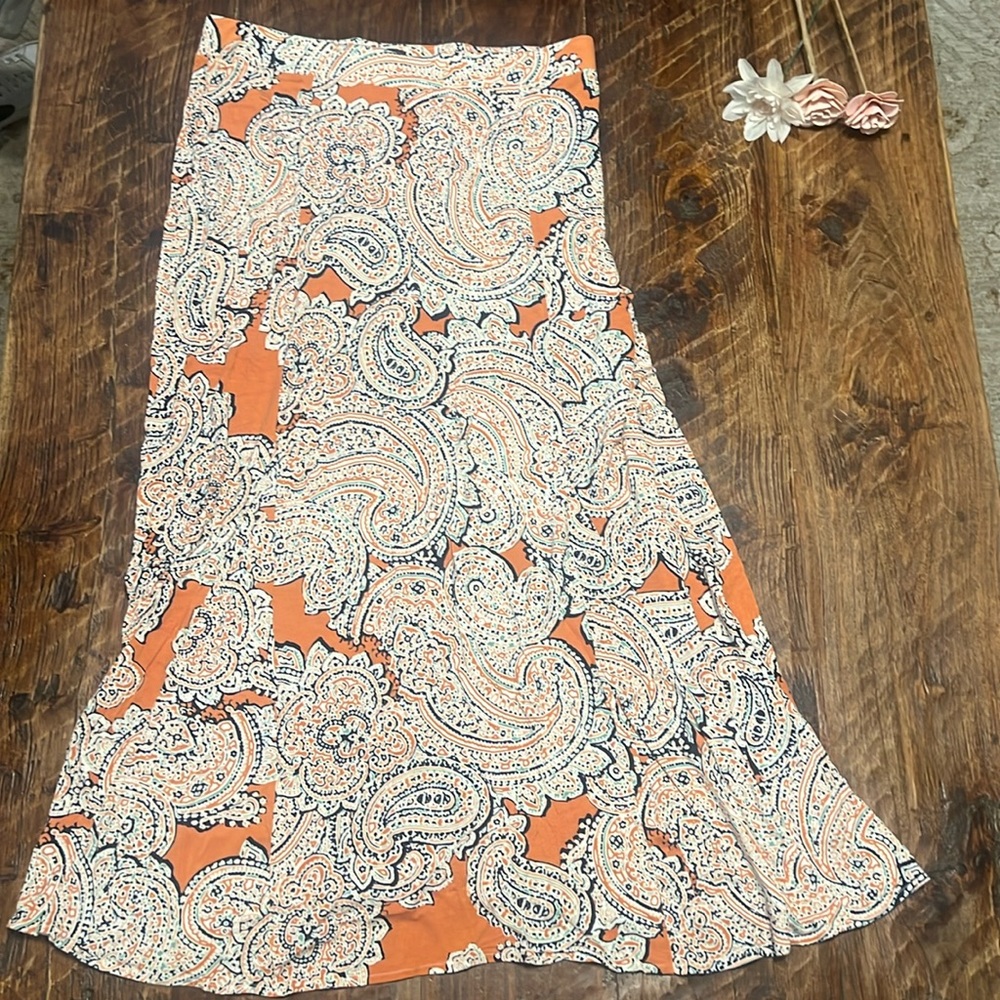 Limited Women's Maxi Skirt Elastic Waist Floral Orange Paisley. Size M